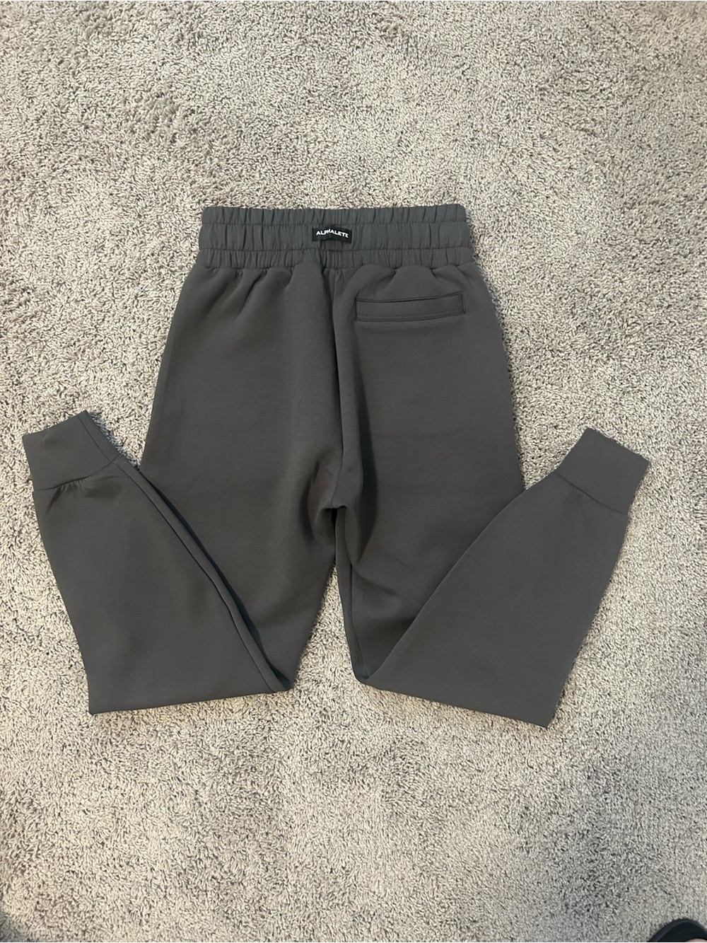 ALPHALETE Elmts Relaxed Charcoal Gray Jogger Sweatpants - Picture 8 of 10
